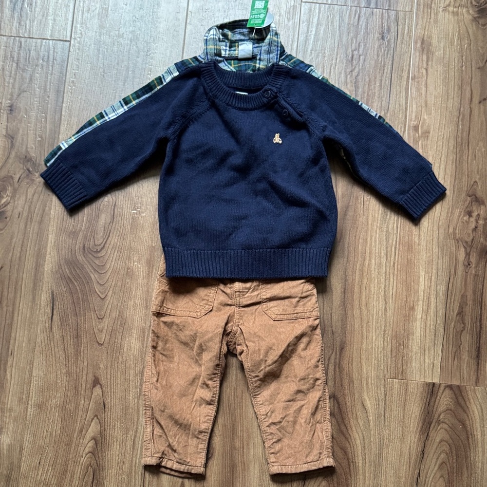 Baby Gap 3 piece - shirt, pants, sweater - size 12-18m NWT